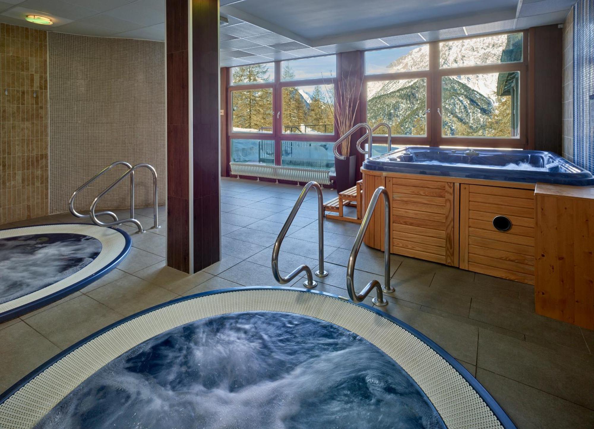 Hotel Sansicario Majestic Cesana Torinese Luaran gambar