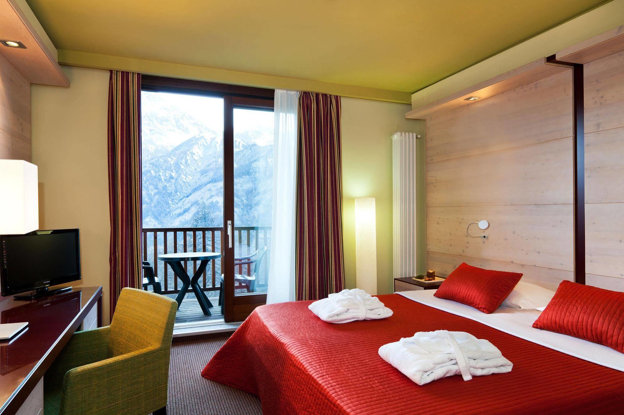 Hotel Sansicario Majestic Cesana Torinese Luaran gambar